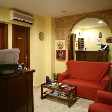 Zacatin Hostel *