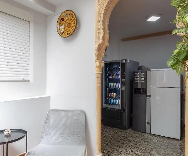 Zacatin אכסניה *